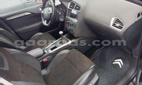 Acheter Occasion Voiture Citroen C4 Noir à Dakar, Dakar Acheter Occasion Voiture Citroen C4 Noir à Dakar, Dakar