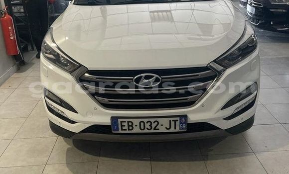 Acheter Occasion Voiture Hyundai Tucson Blanc à Dakar, Dakar Acheter Occasion Voiture Hyundai Tucson Blanc à Dakar, Dakar