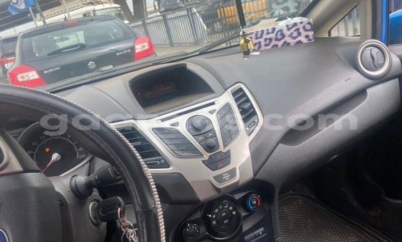 Acheter Occasion Voiture Ford Fiesta Bleu à Dakar, Dakar Acheter Occasion Voiture Ford Fiesta Bleu à Dakar, Dakar