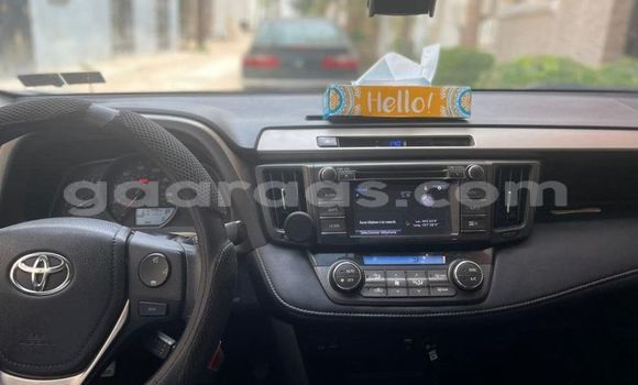 Acheter Occasion Voiture Toyota RAV4 Noir à Dakar, Dakar Acheter Occasion Voiture Toyota RAV4 Noir à Dakar, Dakar