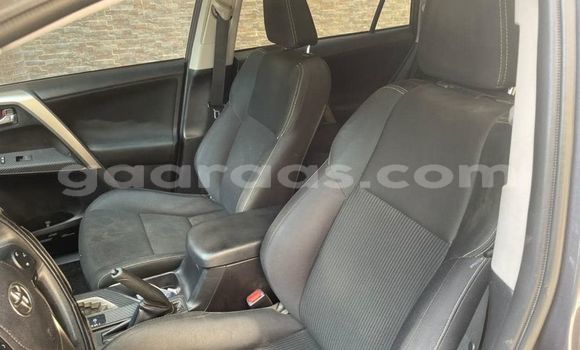 Acheter Occasion Voiture Toyota RAV4 Noir à Dakar, Dakar Acheter Occasion Voiture Toyota RAV4 Noir à Dakar, Dakar