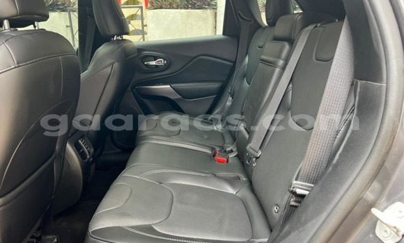 Acheter Occasion Voiture Jeep Cherokee Noir à Dakar, Dakar Acheter Occasion Voiture Jeep Cherokee Noir à Dakar, Dakar