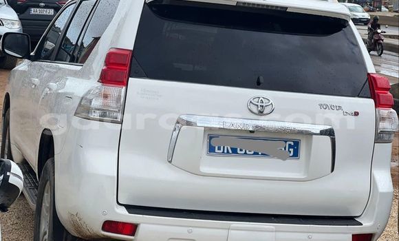 Acheter Occasion Voiture Toyota Land Cruiser Prado Blanc à Dakar, Dakar Acheter Occasion Voiture Toyota Land Cruiser Prado Blanc à Dakar, Dakar