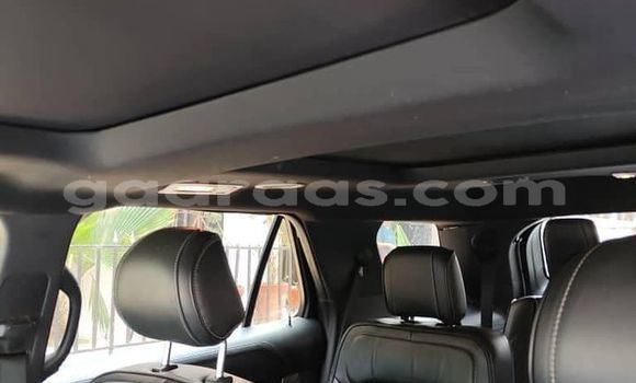 Acheter Occasion Voiture Ford Explorer Blanc à Dakar, Dakar Acheter Occasion Voiture Ford Explorer Blanc à Dakar, Dakar