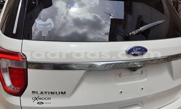 Acheter Occasion Voiture Ford Explorer Blanc à Dakar, Dakar Acheter Occasion Voiture Ford Explorer Blanc à Dakar, Dakar