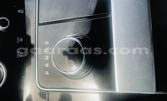 Acheter Occasion Voiture Land Rover Range Rover Velar Noir à Dakar, Dakar Acheter Occasion Voiture Land Rover Range Rover Velar Noir à Dakar, Dakar