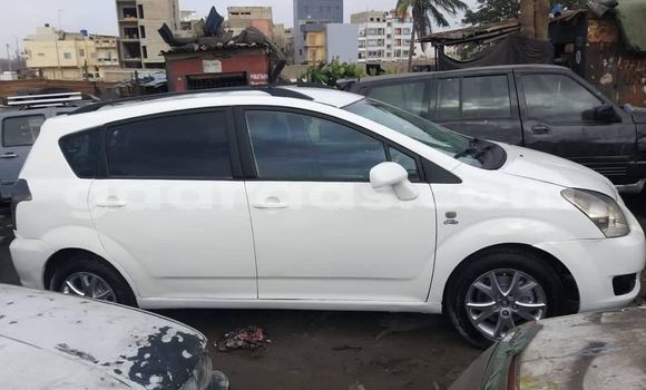 Acheter Occasion Voiture Toyota Verso Blanc à Dakar, Dakar Acheter Occasion Voiture Toyota Verso Blanc à Dakar, Dakar