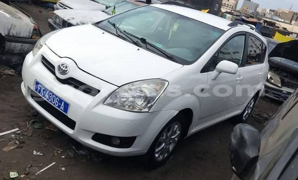 Acheter Occasion Voiture Toyota Verso Blanc à Dakar, Dakar Acheter Occasion Voiture Toyota Verso Blanc à Dakar, Dakar