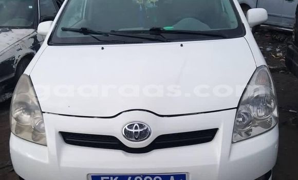 Acheter Occasion Voiture Toyota Verso Blanc à Dakar, Dakar Acheter Occasion Voiture Toyota Verso Blanc à Dakar, Dakar