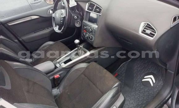 Acheter Occasion Voiture Citroen C4 Noir à Dakar, Dakar Acheter Occasion Voiture Citroen C4 Noir à Dakar, Dakar