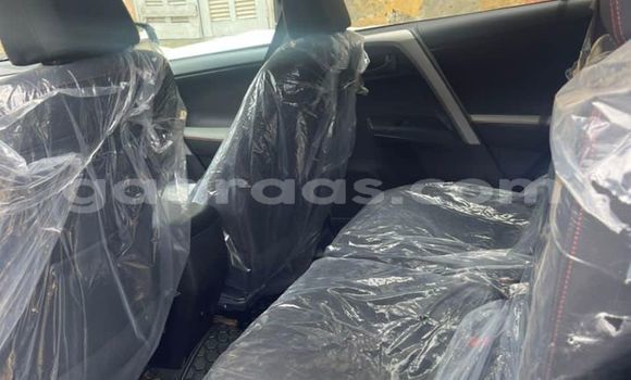 Dieundeu Occasion Toyota RAV4 Black Auto in Dakar in Dakar Dieundeu Occasion Toyota RAV4 Black Auto in Dakar in Dakar