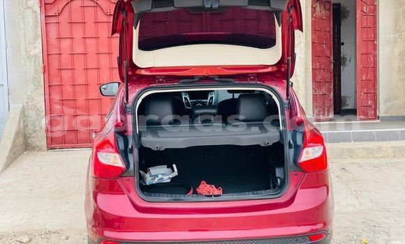 Acheter Occasion Voiture Ford Focus Rouge à Dakar, Dakar Acheter Occasion Voiture Ford Focus Rouge à Dakar, Dakar