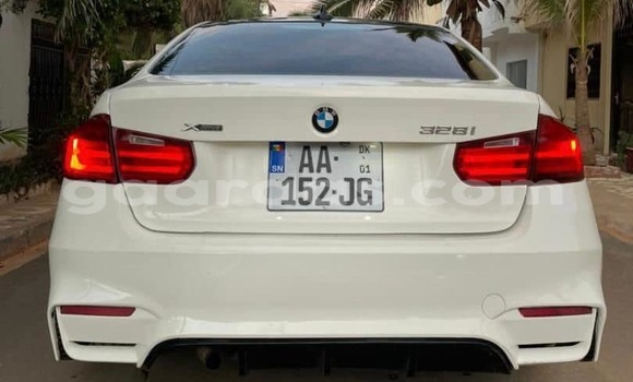 Dieundeu Occasion BMW 3–Series White Auto in Dakar in Dakar Dieundeu Occasion BMW 3–Series White Auto in Dakar in Dakar