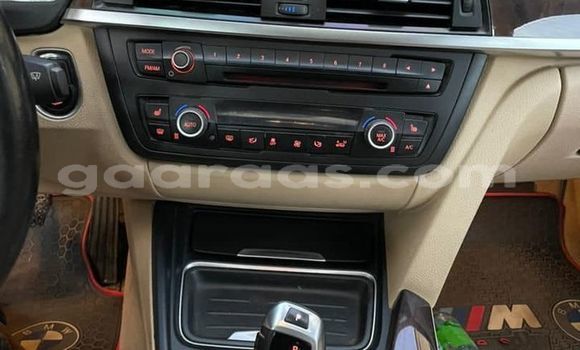 Dieundeu Occasion BMW 3–Series White Auto in Dakar in Dakar Dieundeu Occasion BMW 3–Series White Auto in Dakar in Dakar