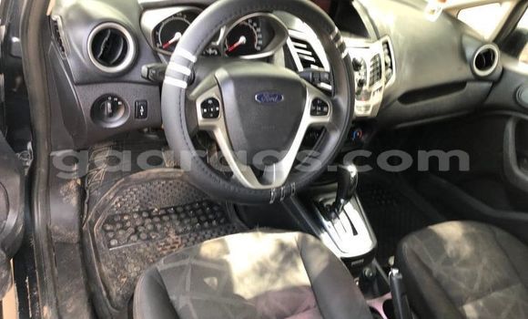 Acheter Occasion Voiture Ford Fiesta Noir à Dakar, Dakar Acheter Occasion Voiture Ford Fiesta Noir à Dakar, Dakar