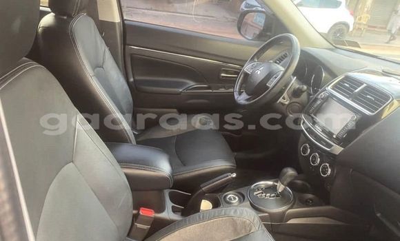 Dieundeu Occasion Mitsubishi Outlander Black Auto in Dakar in Dakar Dieundeu Occasion Mitsubishi Outlander Black Auto in Dakar in Dakar