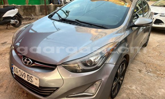 Buy Used Hyundai Elantra Silver Car in Dakar in Dakar