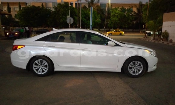 Acheter Occasion Voiture Hyundai Sonata Blanc à Dakar, Dakar Acheter Occasion Voiture Hyundai Sonata Blanc à Dakar, Dakar
