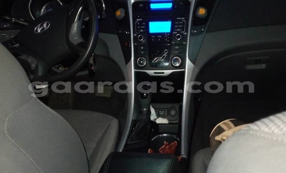 Acheter Occasion Voiture Hyundai Sonata Blanc à Dakar, Dakar Acheter Occasion Voiture Hyundai Sonata Blanc à Dakar, Dakar