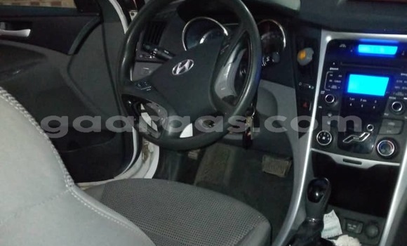 Acheter Occasion Voiture Hyundai Sonata Blanc à Dakar, Dakar Acheter Occasion Voiture Hyundai Sonata Blanc à Dakar, Dakar