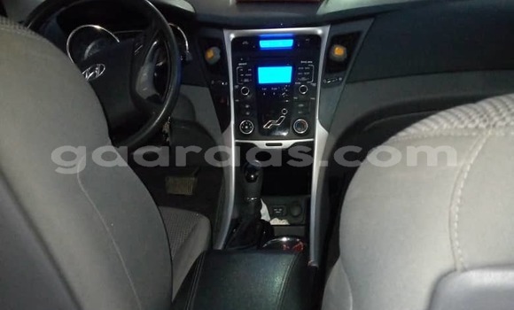 Acheter Occasion Voiture Hyundai Sonata Blanc à Dakar, Dakar Acheter Occasion Voiture Hyundai Sonata Blanc à Dakar, Dakar