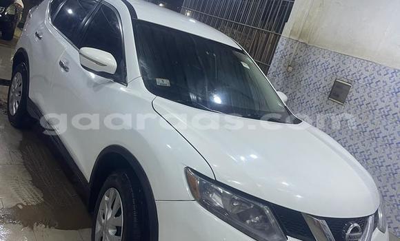 Acheter Occasion Voiture Nissan Rogue Blanc à Dakar, Dakar Acheter Occasion Voiture Nissan Rogue Blanc à Dakar, Dakar