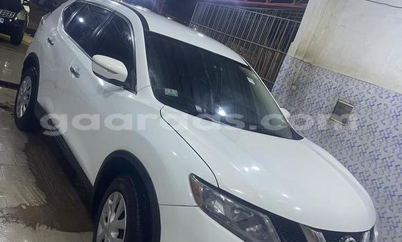 Acheter Occasion Voiture Nissan Rogue Blanc à Dakar, Dakar Acheter Occasion Voiture Nissan Rogue Blanc à Dakar, Dakar