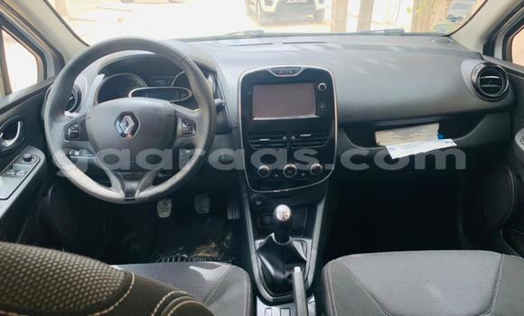 Dieundeu Occasion Renault Clio White Auto in Dakar in Dakar Dieundeu Occasion Renault Clio White Auto in Dakar in Dakar