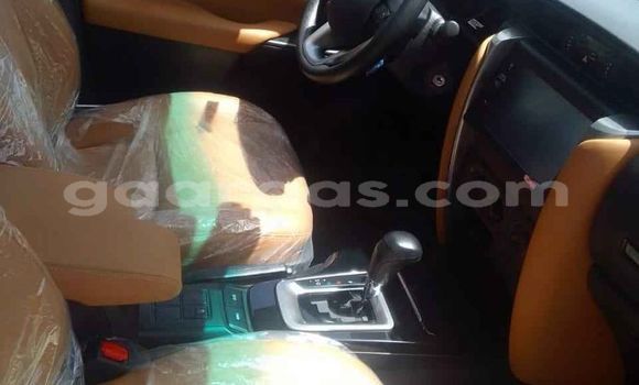 Buy Used Toyota Fortuner White Car in Dakar in Dakar Buy Used Toyota Fortuner White Car in Dakar in Dakar