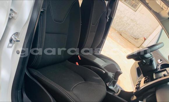 Acheter Occasion Voiture Renault Clio Blanc à Dakar, Dakar Acheter Occasion Voiture Renault Clio Blanc à Dakar, Dakar