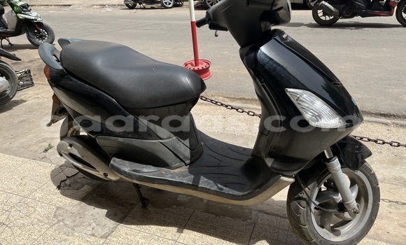 Acheter Occasion Moto Piaggio Fly 50/150 Noir à Dakar, Dakar Acheter Occasion Moto Piaggio Fly 50/150 Noir à Dakar, Dakar