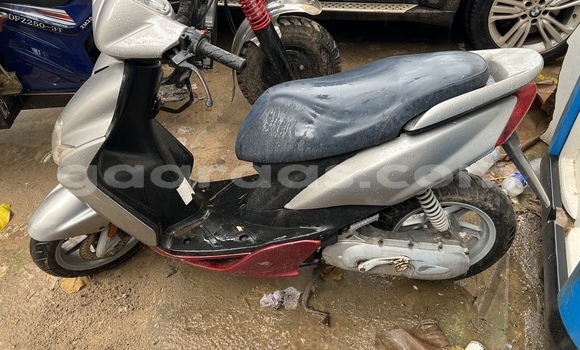 Acheter Occasion Moto Yamaha Jog Gris à Dakar, Dakar Acheter Occasion Moto Yamaha Jog Gris à Dakar, Dakar