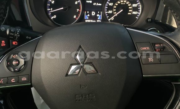 Buy Used Mitsubishi Outlander Silver Car in Dakar in Dakar Buy Used Mitsubishi Outlander Silver Car in Dakar in Dakar