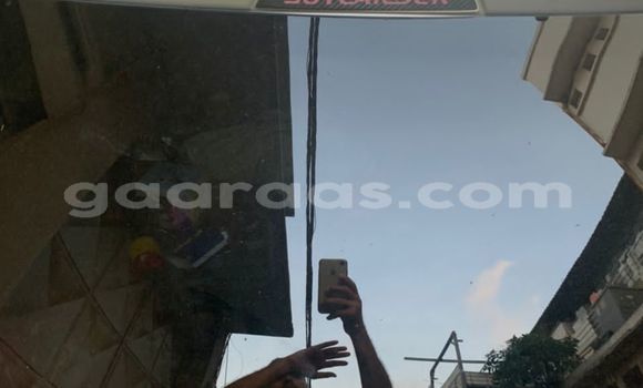 Buy Used Mitsubishi Outlander Silver Car in Dakar in Dakar Buy Used Mitsubishi Outlander Silver Car in Dakar in Dakar