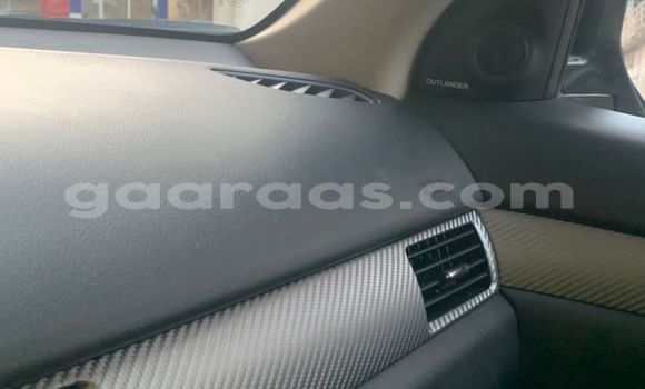 Buy Used Mitsubishi Outlander Silver Car in Dakar in Dakar Buy Used Mitsubishi Outlander Silver Car in Dakar in Dakar
