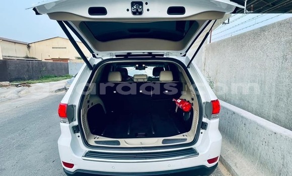 Acheter Occasion Voiture Jeep Grand Cherokee Blanc à Dakar, Dakar Acheter Occasion Voiture Jeep Grand Cherokee Blanc à Dakar, Dakar