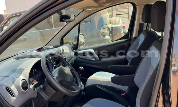 Acheter Import Voiture Peugeot Partner Noir à Dakar, Dakar Acheter Import Voiture Peugeot Partner Noir à Dakar, Dakar