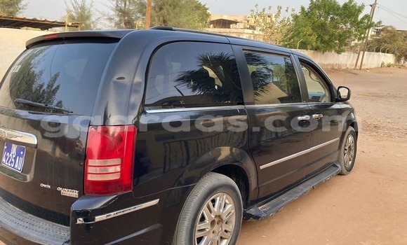 Buy Used Chrysler Town & Country Black Car in Dakar in Dakar Buy Used Chrysler Town & Country Black Car in Dakar in Dakar