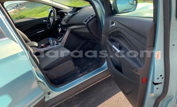 Dieundeu Occasion Ford Escape Blue Auto in Dakar in Dakar Dieundeu Occasion Ford Escape Blue Auto in Dakar in Dakar