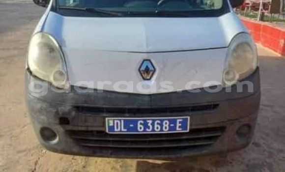 Dieundeu Occasion Renault Kangoo Silver Auto in Dakar in Dakar Dieundeu Occasion Renault Kangoo Silver Auto in Dakar in Dakar