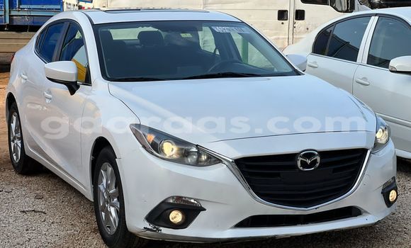 Acheter Import Voiture Mazda 3 Blanc à Dakar, Dakar Acheter Import Voiture Mazda 3 Blanc à Dakar, Dakar