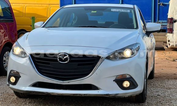 Acheter Import Voiture Mazda 3 Blanc à Dakar, Dakar Acheter Import Voiture Mazda 3 Blanc à Dakar, Dakar