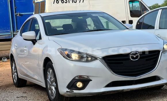 Acheter Import Voiture Mazda 3 Blanc à Dakar, Dakar Acheter Import Voiture Mazda 3 Blanc à Dakar, Dakar