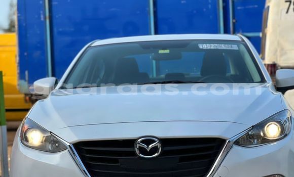 Acheter Import Voiture Mazda 3 Blanc à Dakar, Dakar Acheter Import Voiture Mazda 3 Blanc à Dakar, Dakar