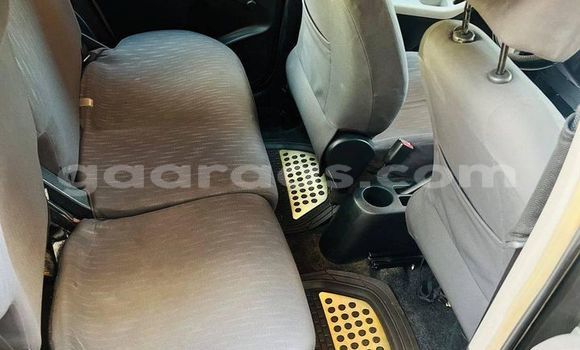 Buy Used Toyota Yaris Black Car in Dakar in Dakar Buy Used Toyota Yaris Black Car in Dakar in Dakar