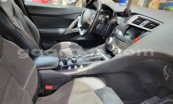 Buy Used Citroen DS5 Brown Car in Dakar in Dakar Buy Used Citroen DS5 Brown Car in Dakar in Dakar