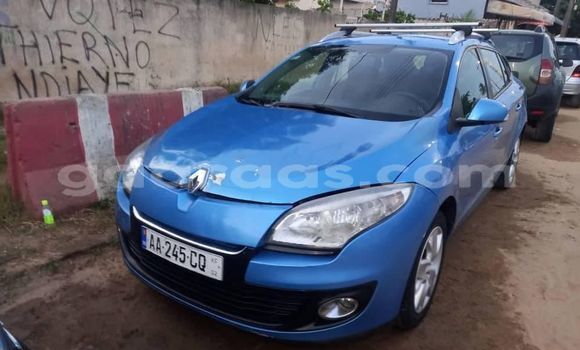 Buy Used Renault Megane Blue Car in Dakar in Dakar Buy Used Renault Megane Blue Car in Dakar in Dakar