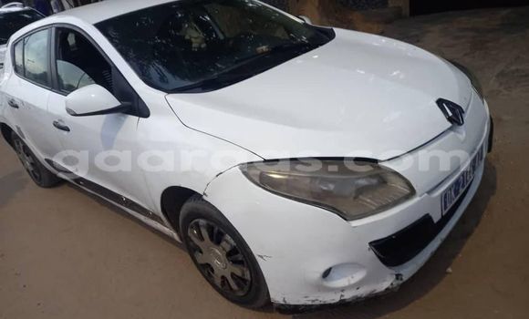 Acheter Occasion Voiture Renault Megane Blanc à Dakar, Dakar Acheter Occasion Voiture Renault Megane Blanc à Dakar, Dakar