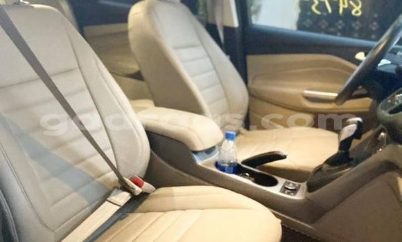 Dieundeu Occasion Ford Escape Blue Auto in Dakar in Dakar Dieundeu Occasion Ford Escape Blue Auto in Dakar in Dakar