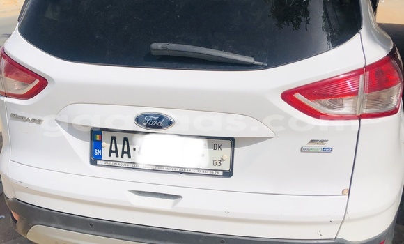 Acheter Occasion Voiture Ford Escape Blanc à Dakar, Dakar Acheter Occasion Voiture Ford Escape Blanc à Dakar, Dakar